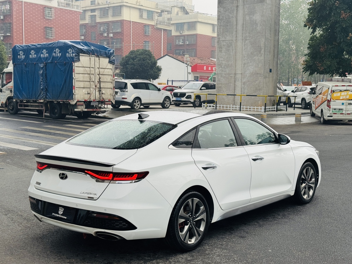 Hyundai Lafesta 2018 car image #8