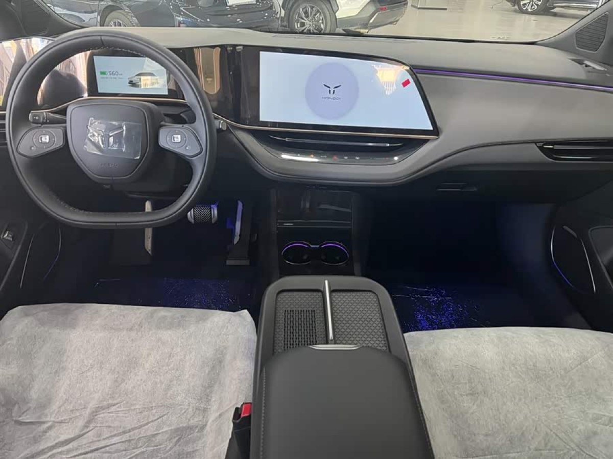 HongQi EH7 2025 car image #8