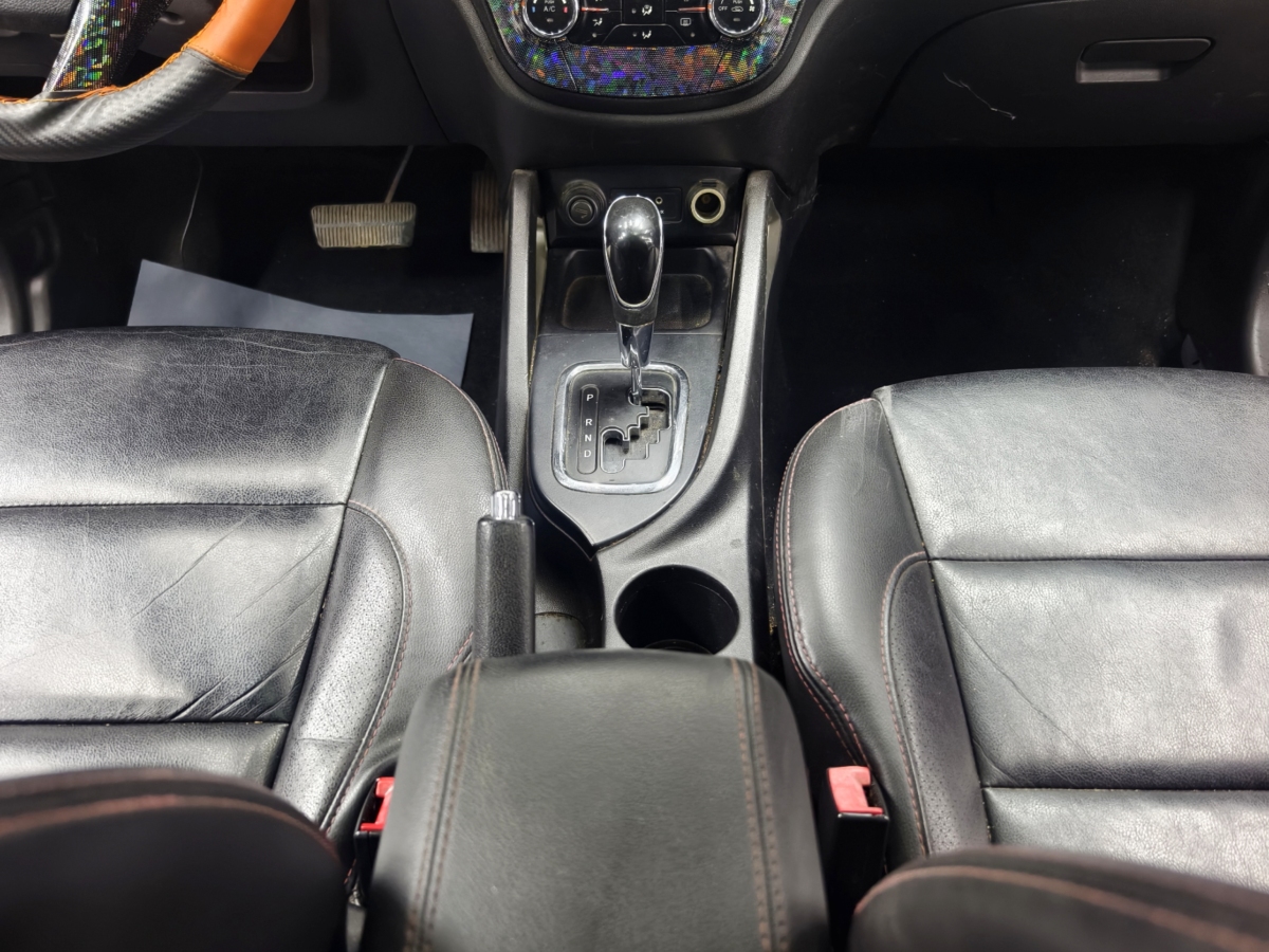 Changan CS35 2014 car image #8