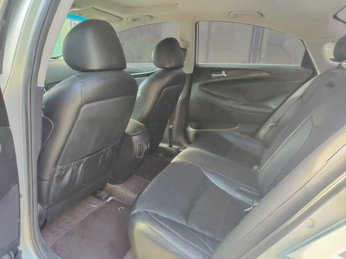 现代 索纳塔 2011 汽车图片 #8