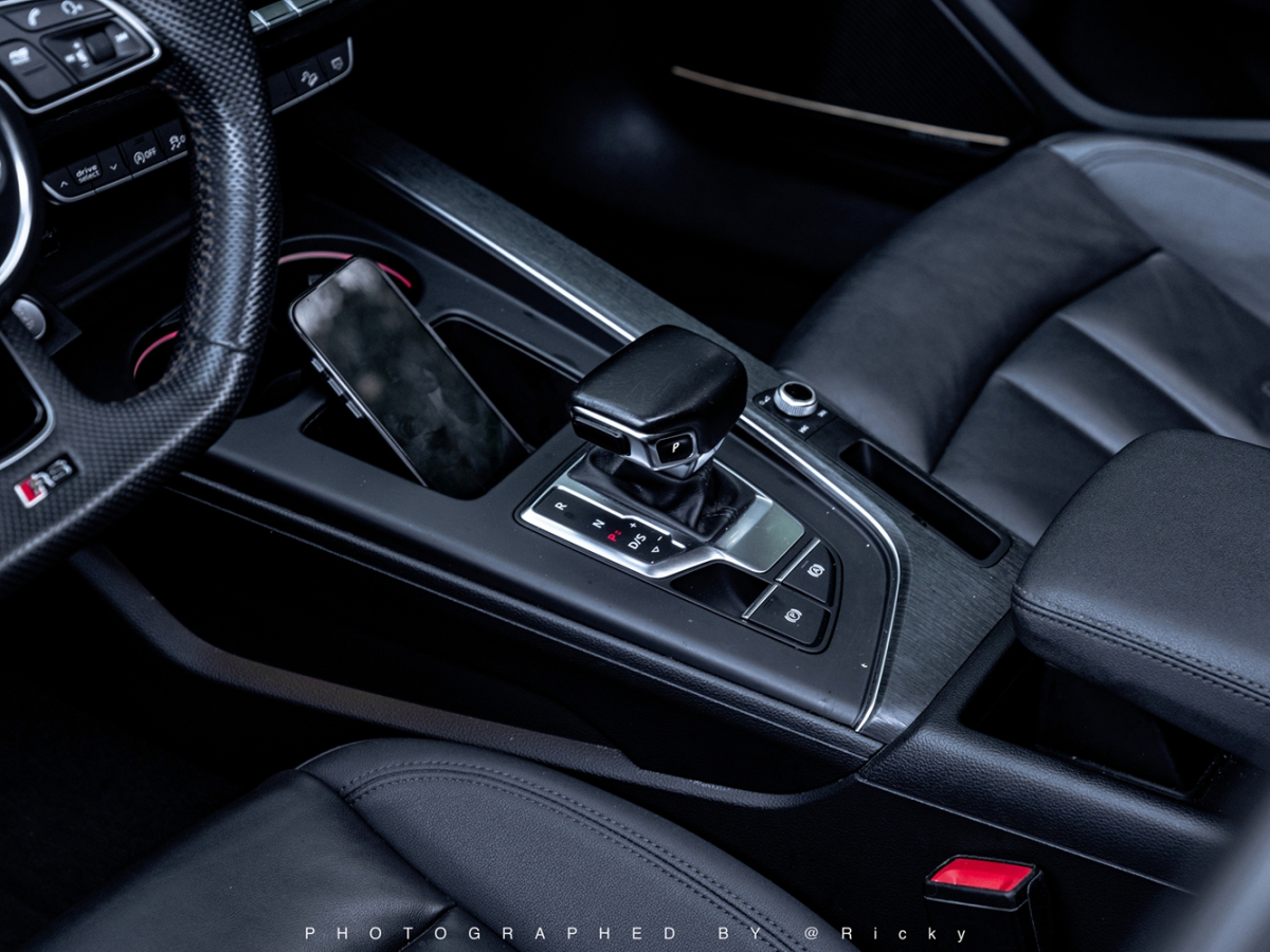 Audi A4 (Imported) 2020 car image #8