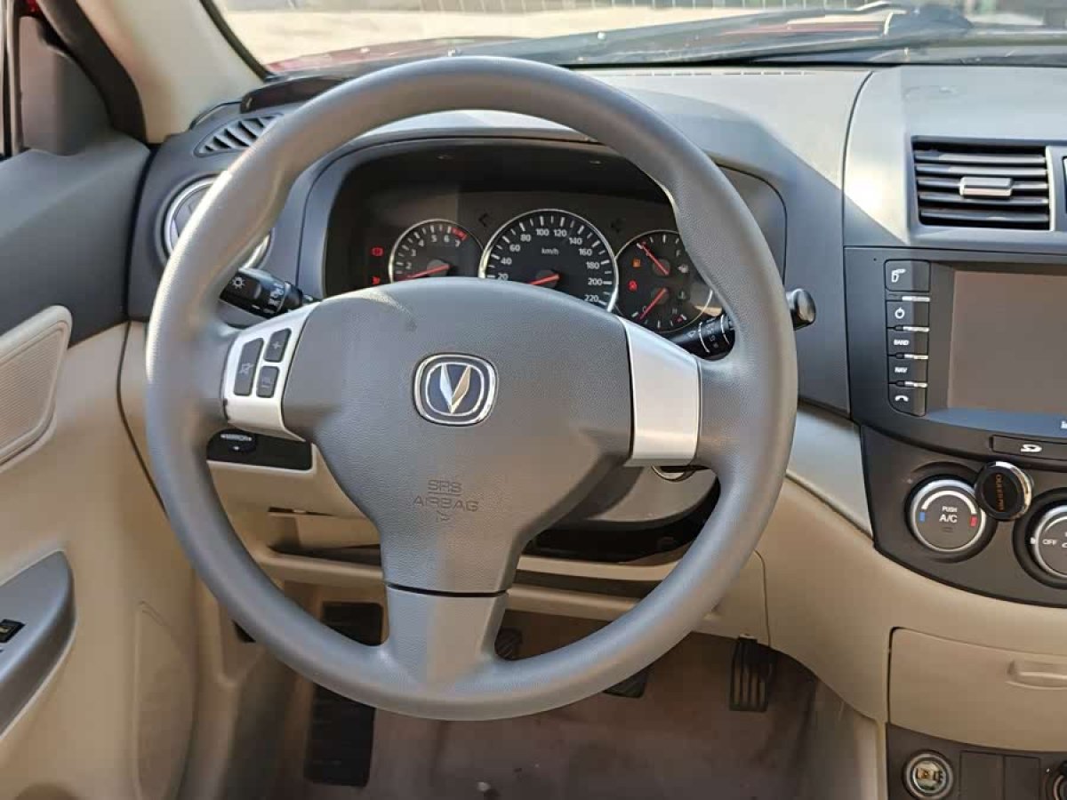 Changan Alsvin V5 2014 car image #8