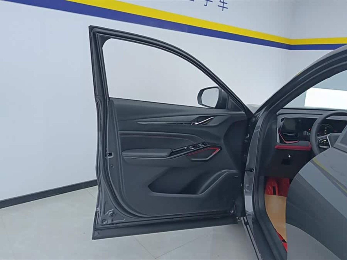 Changan X5 PLUS 2024 car image #8