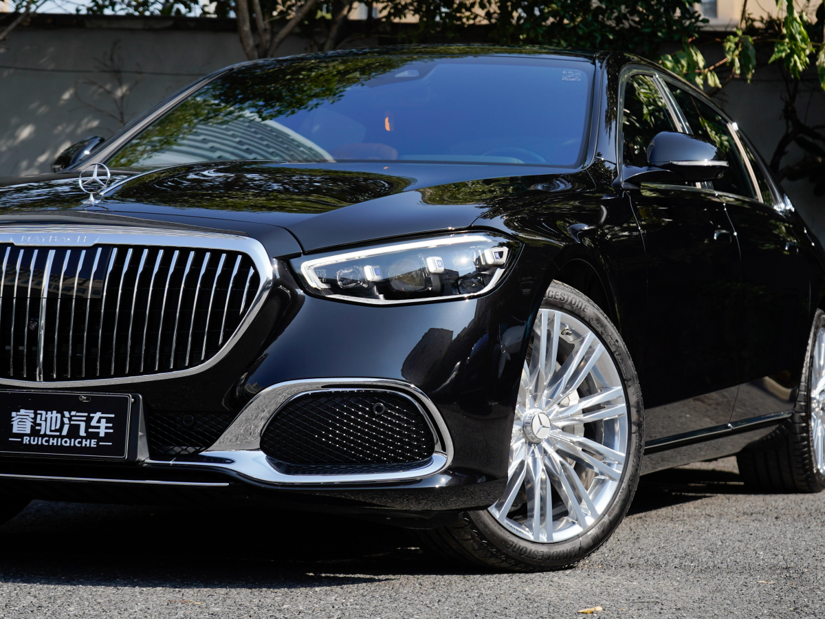 Mercedes-Benz Maybach S Class New Energy 2025 car image #8