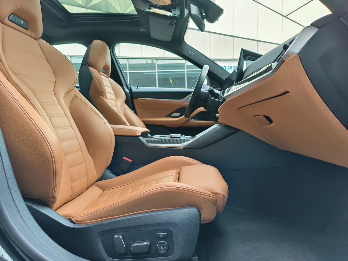 BMW i4 M50 2024 car image #8