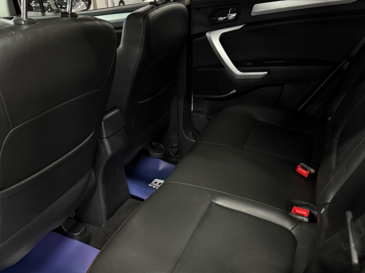 JAC 2015 #8 JAC 2015 car image #8