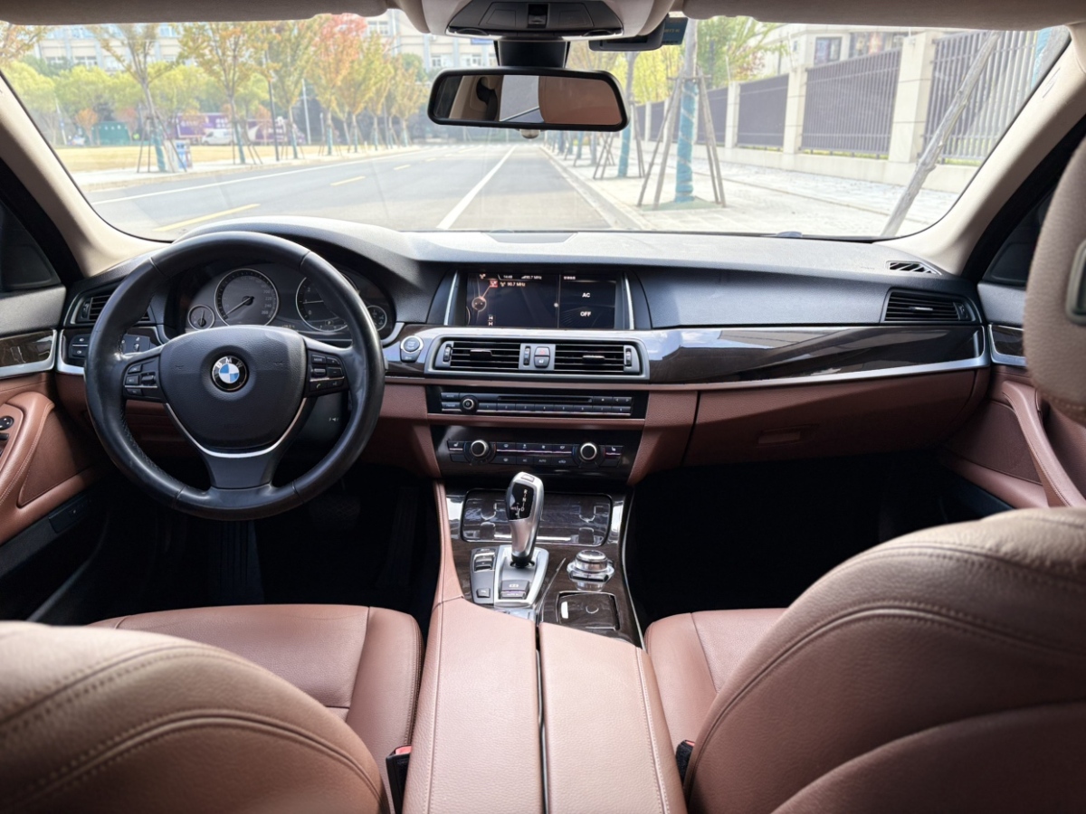 BMW 5 Series 2016 #8 BMW 5 Series 2016 car image #8