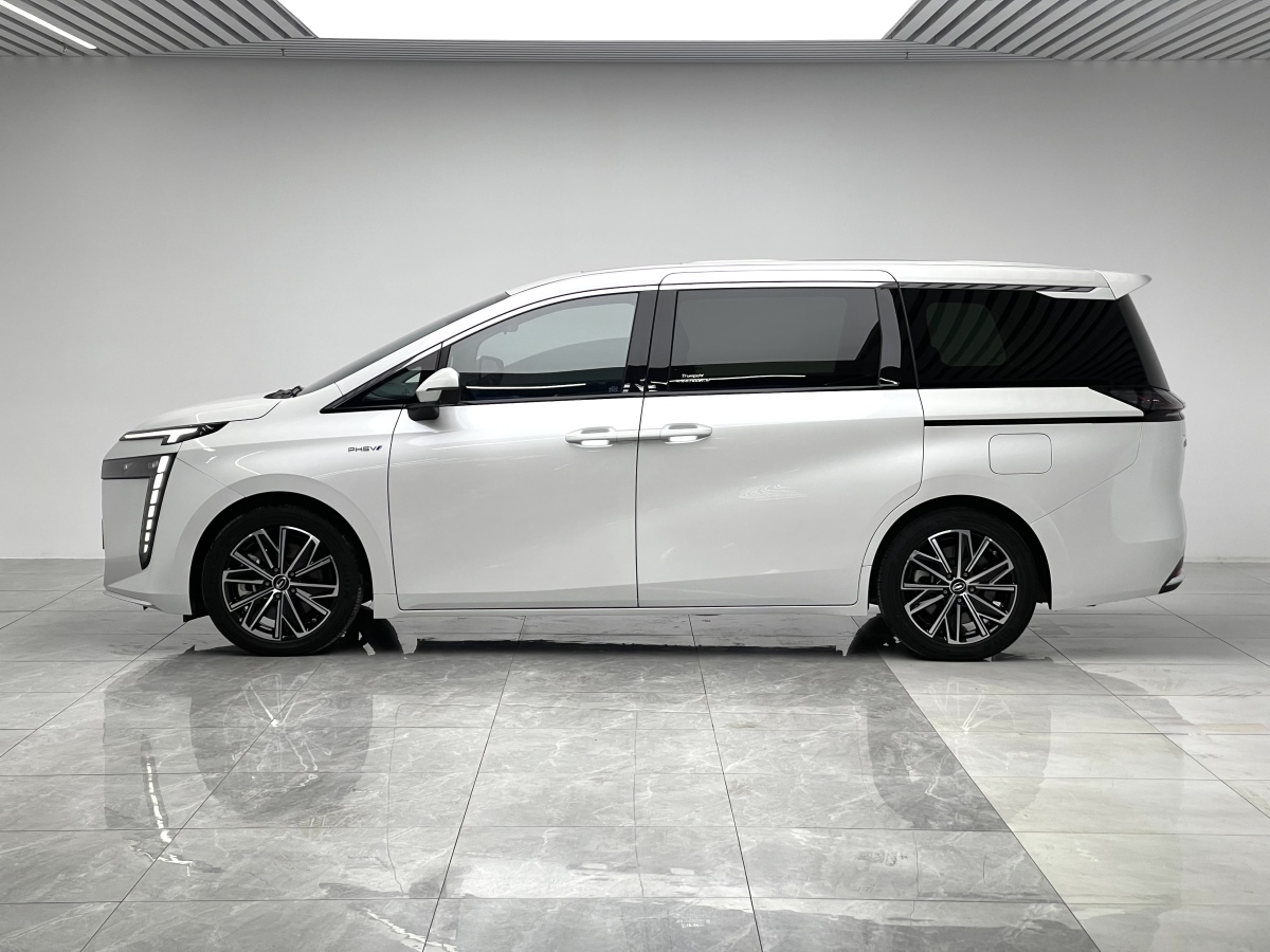 GAC Trumpchi E8 New Energy 2024 car image #8