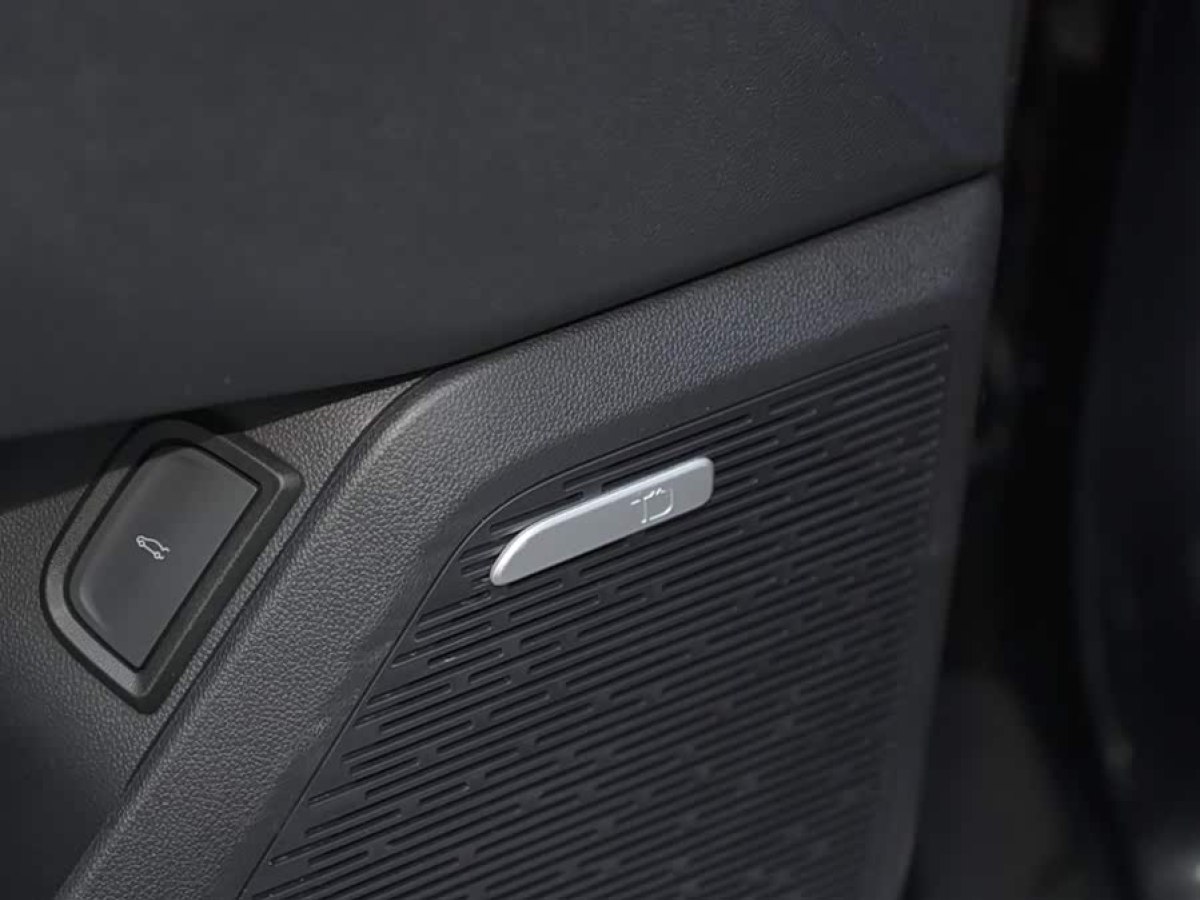 Chevrolet Equinox Plus 2024 #8 Chevrolet Equinox Plus 2024 car image #8