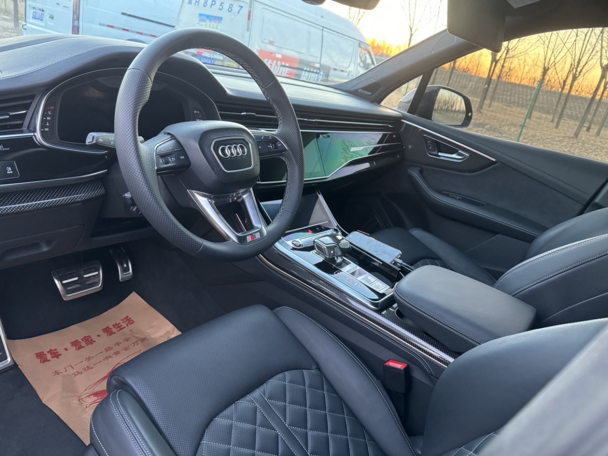 Audi SQ7 2024 #8 Audi SQ7 2024 изображение автомобиля #8