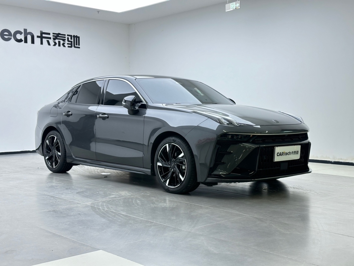 Lynk & Co 03 2024 car image #8