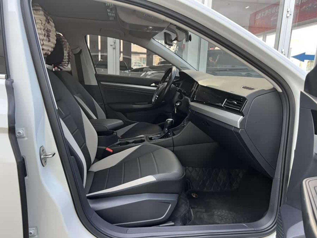 Volkswagen Bora Pure Electric 2019 صورة سيارة #8