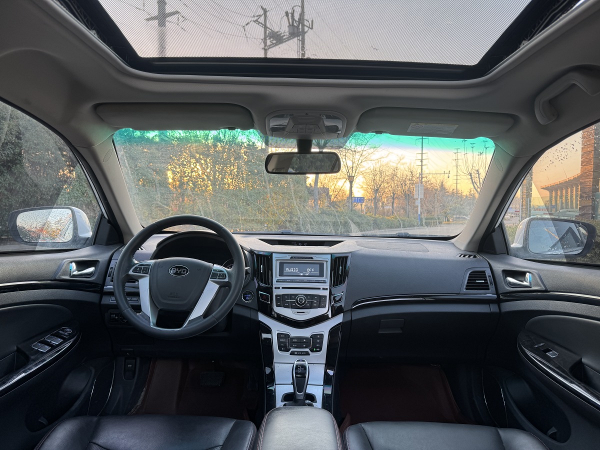 BYD e5 2016 #8 BYD e5 2016 car image #8