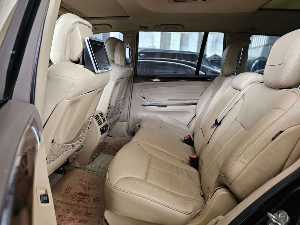 Mercedes-Benz GL Class 2012 car image #8