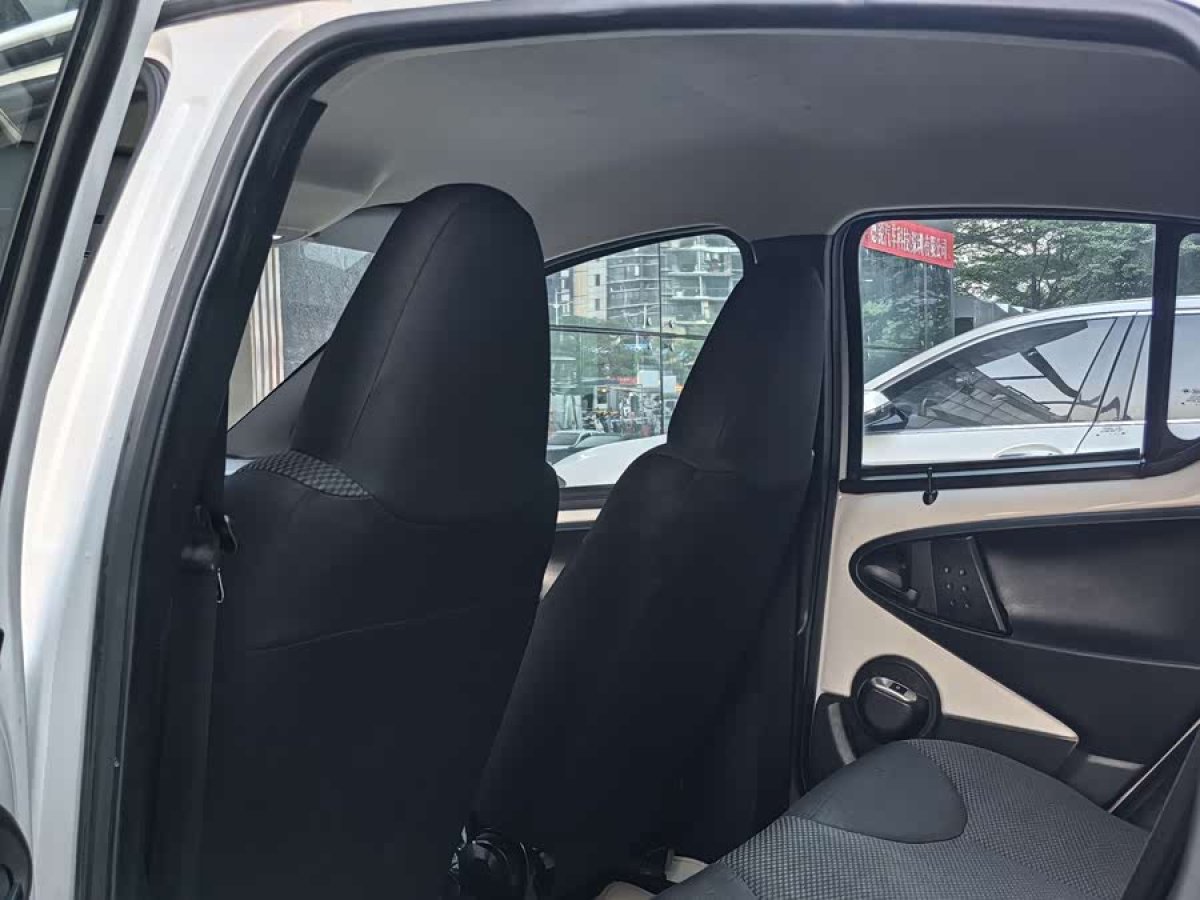 BYD e1 2019 #8 BYD e1 2019 car image #8