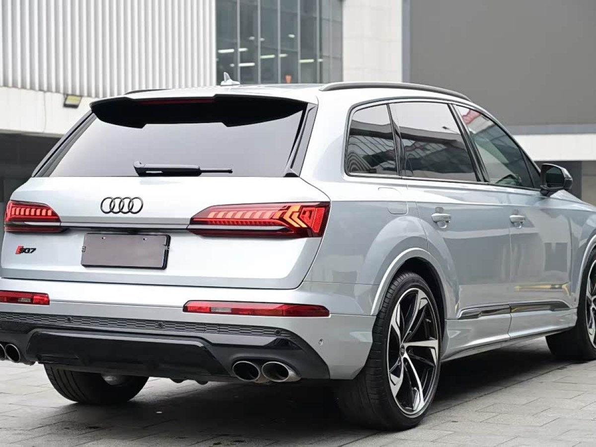 Audi SQ7 2024 #8 Audi SQ7 2024 car image #8