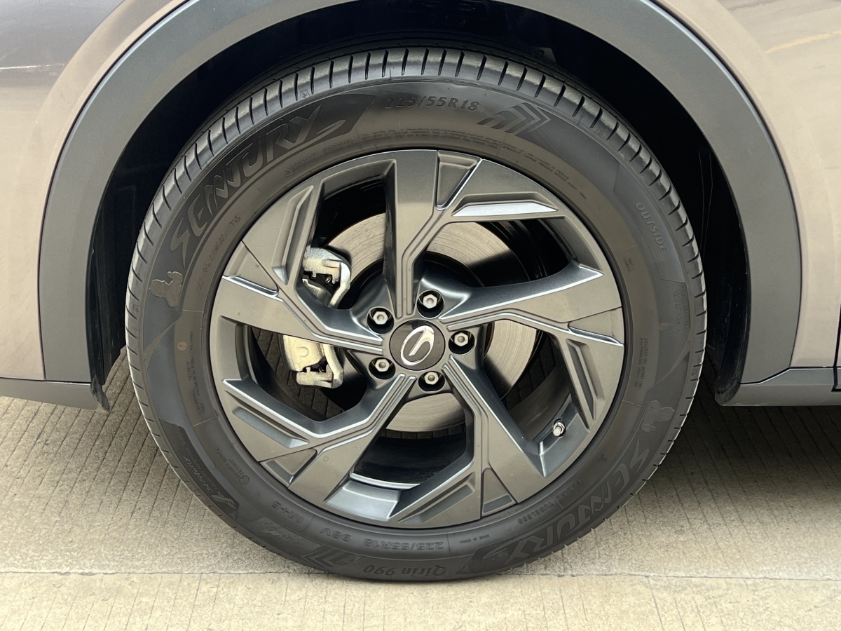 GAC Trumpchi GS3 2025 #8 GAC Trumpchi GS3 2025 car image #8