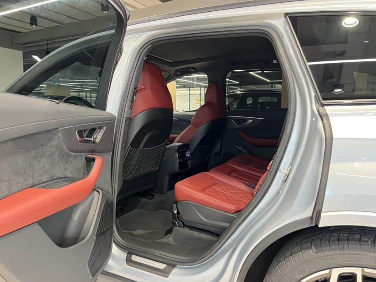 Audi SQ7 2024 #8 Audi SQ7 2024 car image #8