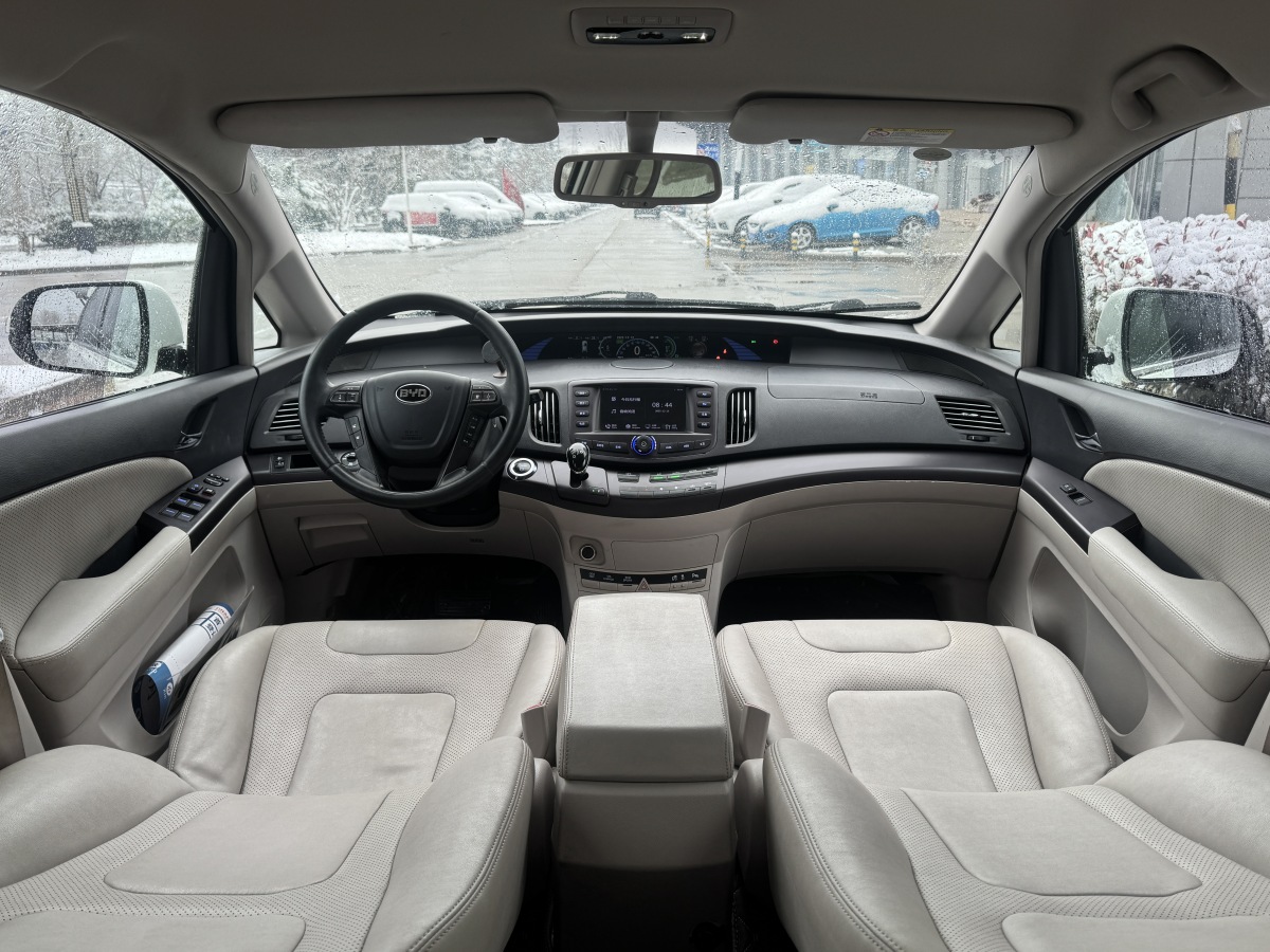 BYD e6 2016 #8 BYD e6 2016 car image #8