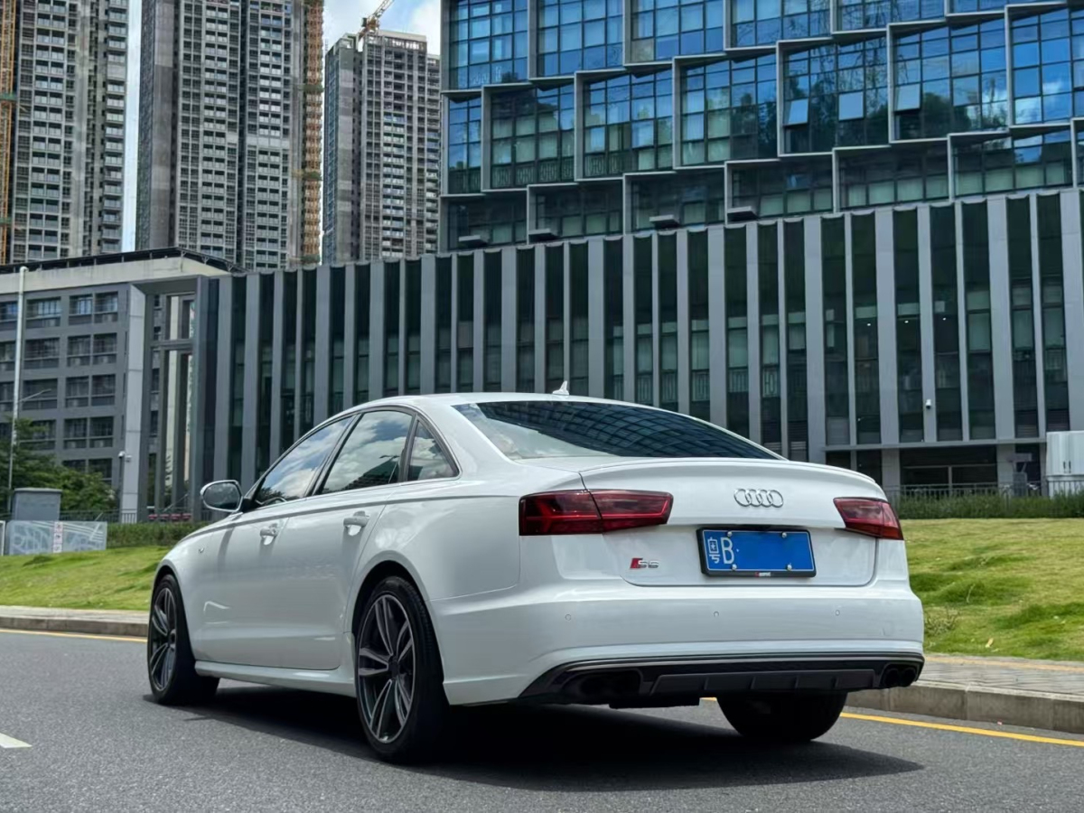 Audi S6 2014 car image #8