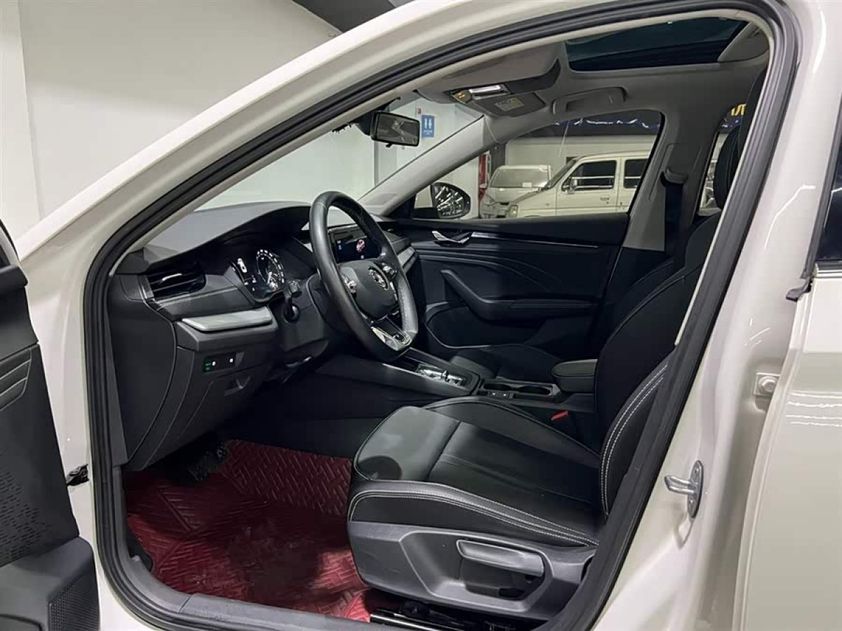 Skoda Octavia 2021 #8 Skoda Octavia 2021 car image #8