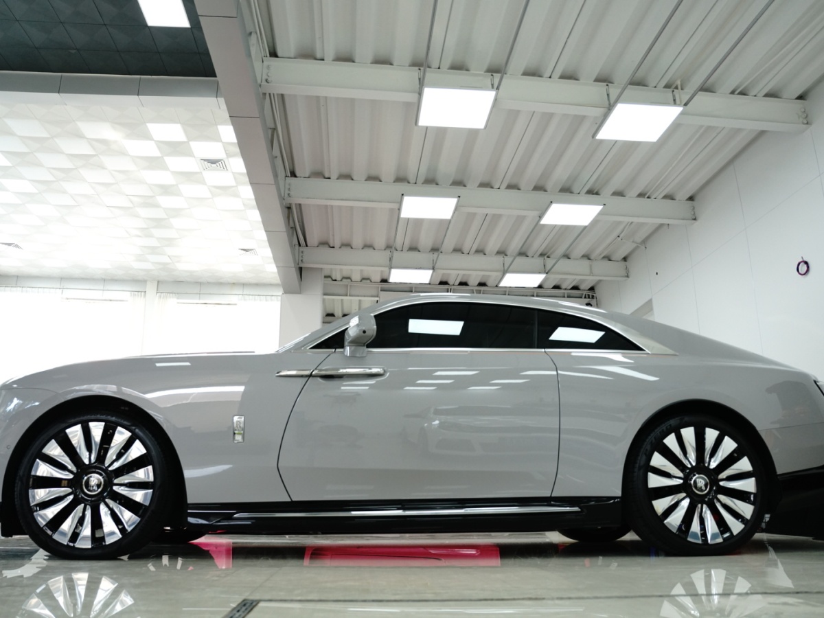 劳斯莱斯 闪灵 2024 汽车图片 #8