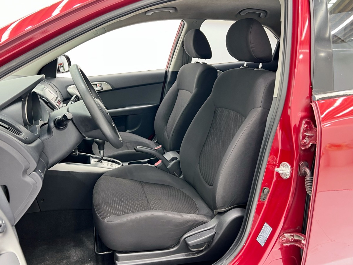 起亚 福瑞迪 2010 汽车图片 #8