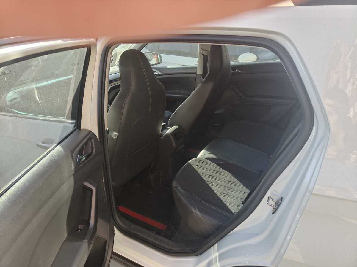 Volkswagen T-Cross 2020 car image #8