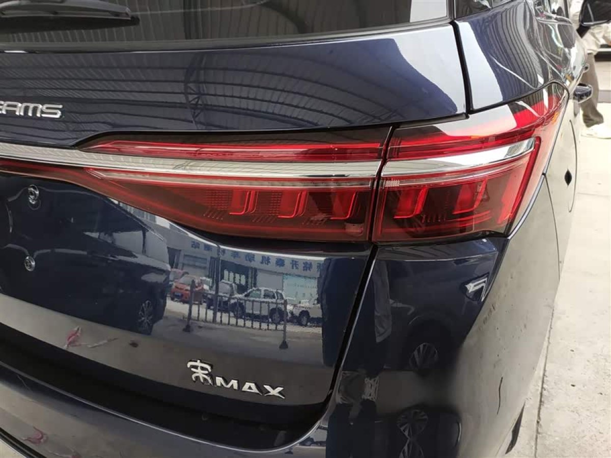 BYD Song MAX New Energy 2022 car image #8