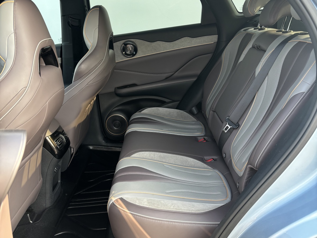 BYD Frigate 07 2022 #8 BYD Frigate 07 2022 car image #8