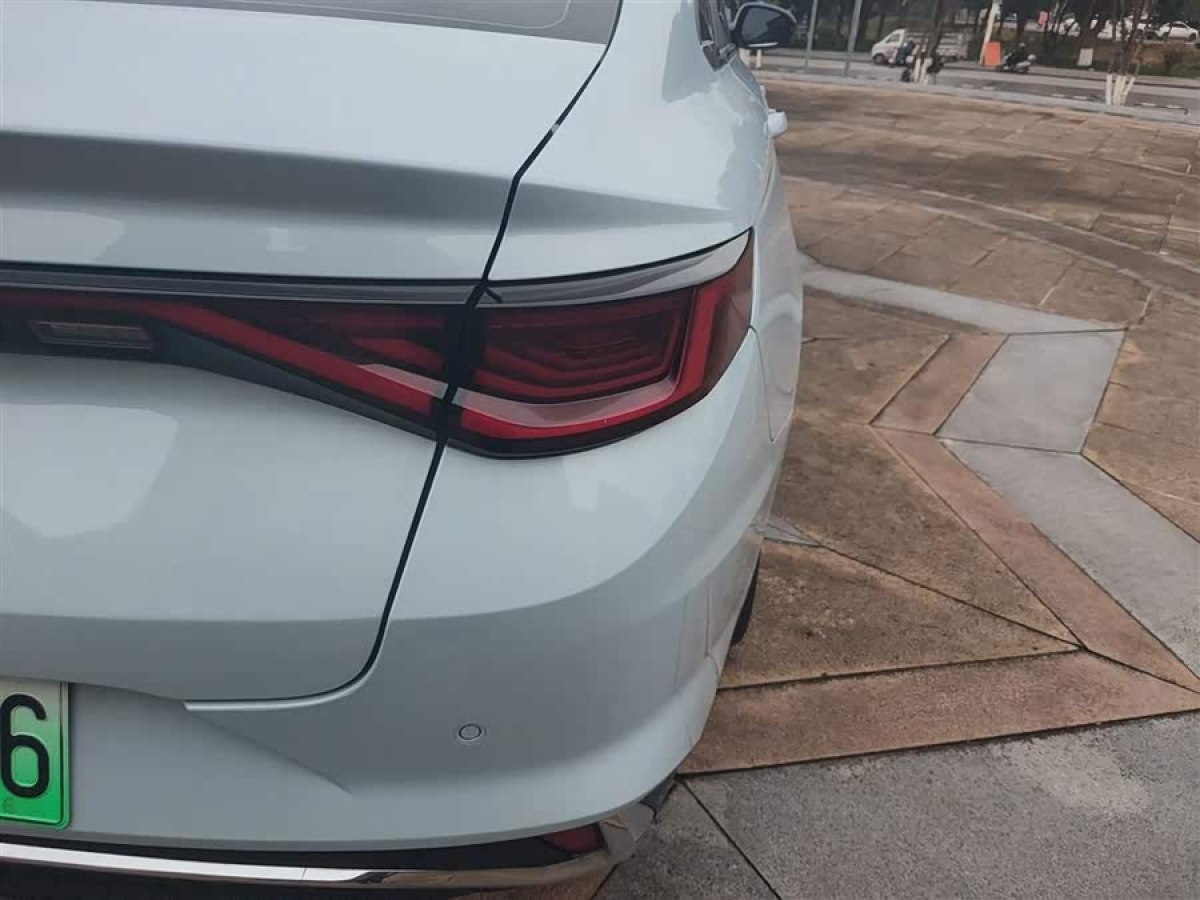 GEELY 2022 car image #8