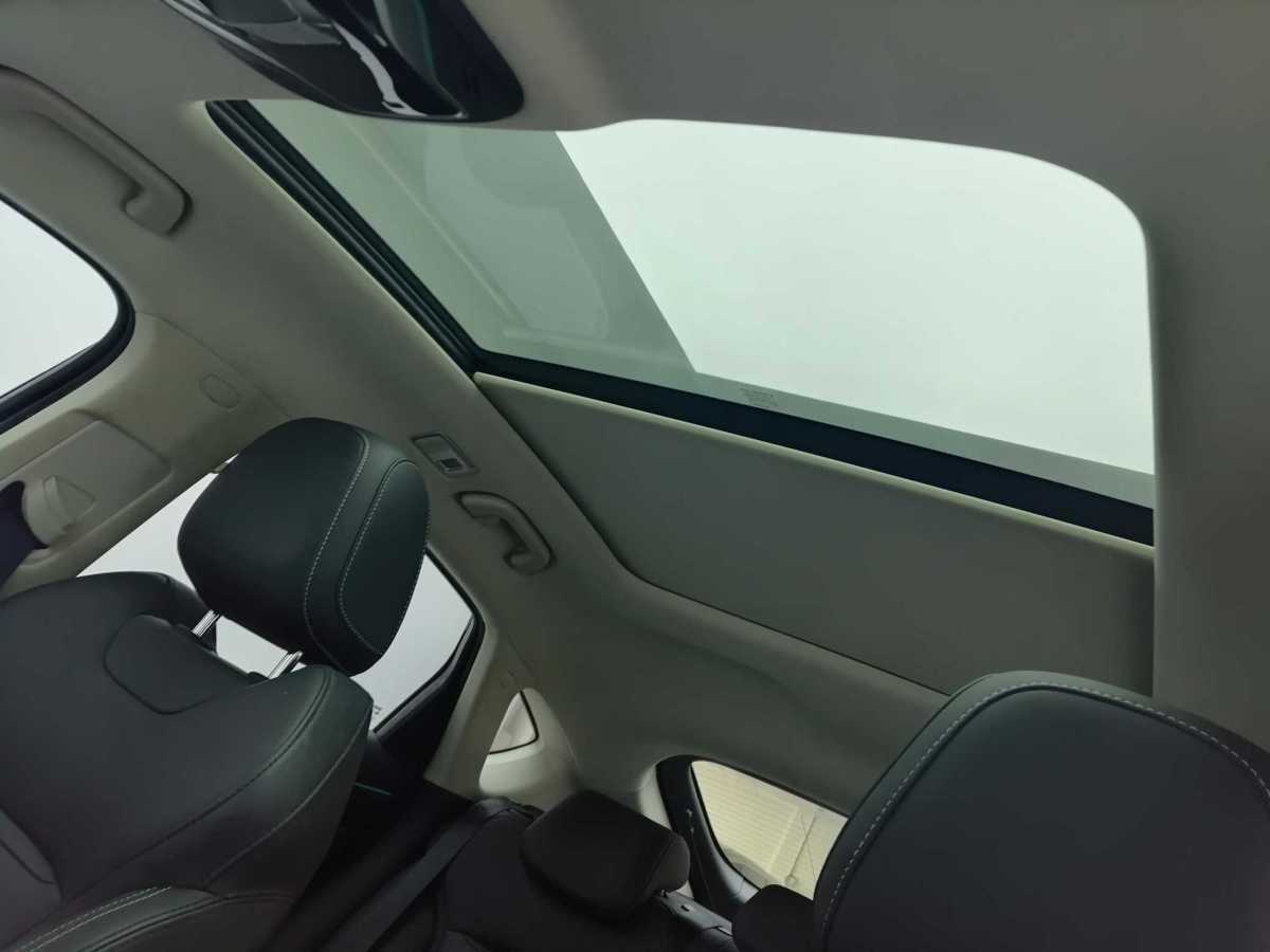 GEELY Tugella 2019 #8 GEELY Tugella 2019 car image #8