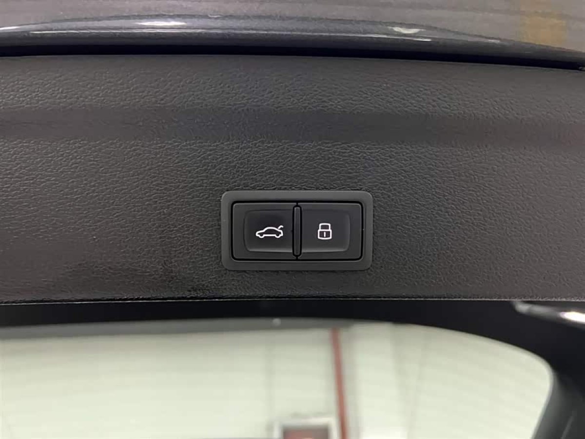 Audi Q3 Sportback 2023 #8 Audi Q3 Sportback 2023 car image #8