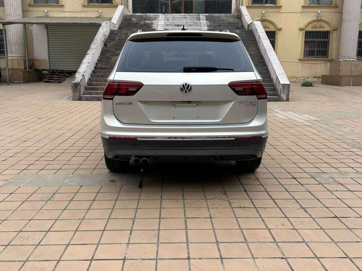 Volkswagen Tiguan L 2020 #8 Volkswagen Tiguan L 2020 car image #8
