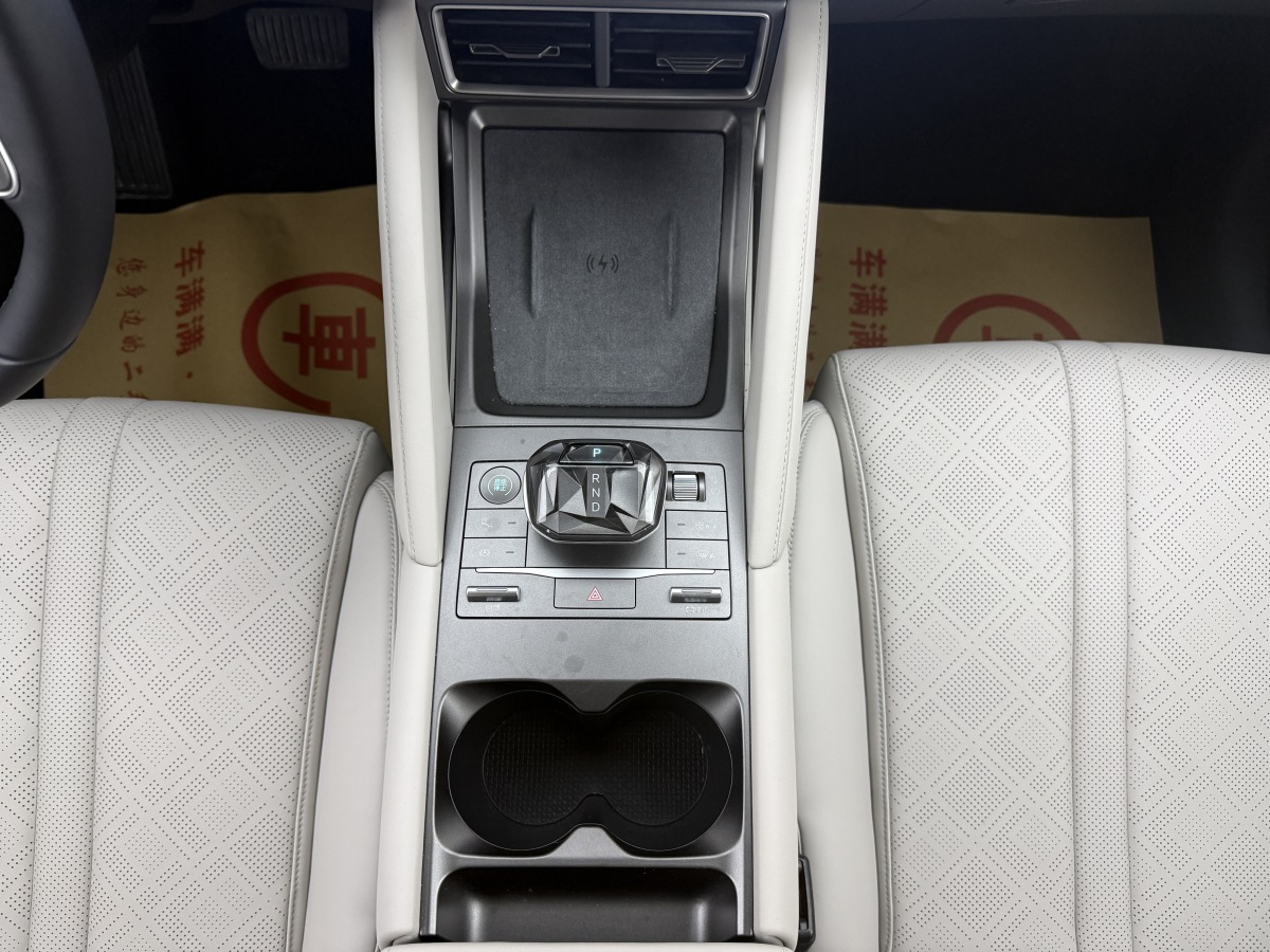 BYD YuanUP 2024 #8 BYD YuanUP 2024 car image #8