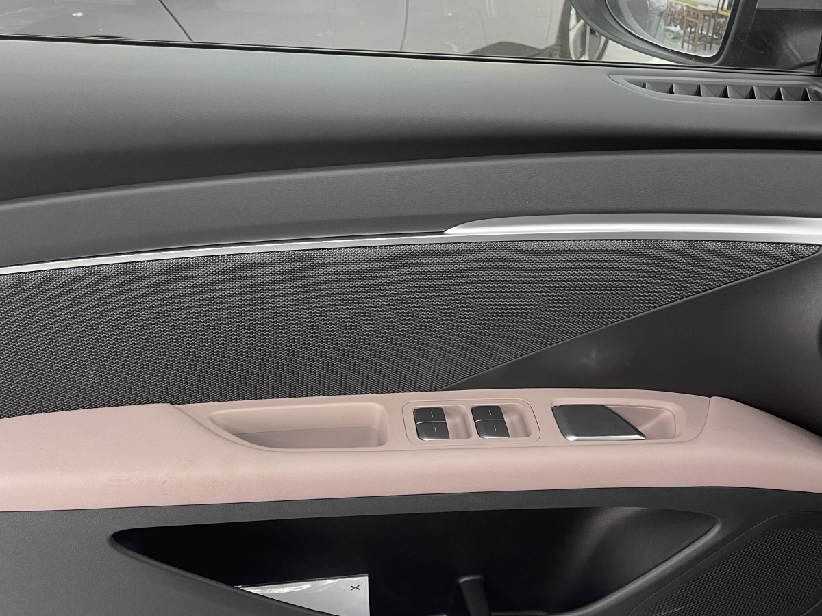 Xpeng MONA M03 2025 صورة سيارة #8