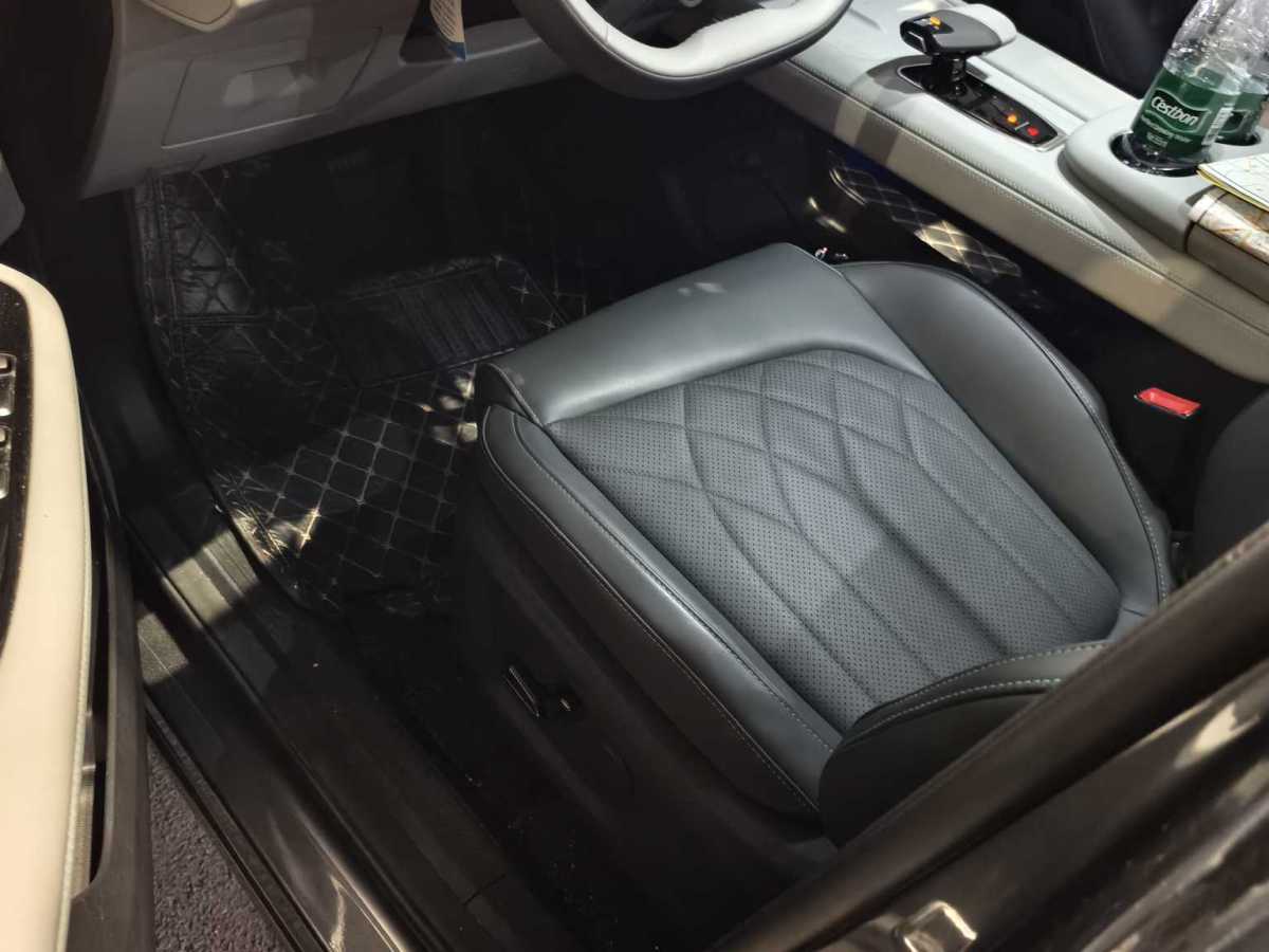 Changan UNI-Z PHEV 2025 #8 Changan UNI-Z PHEV 2025 car image #8