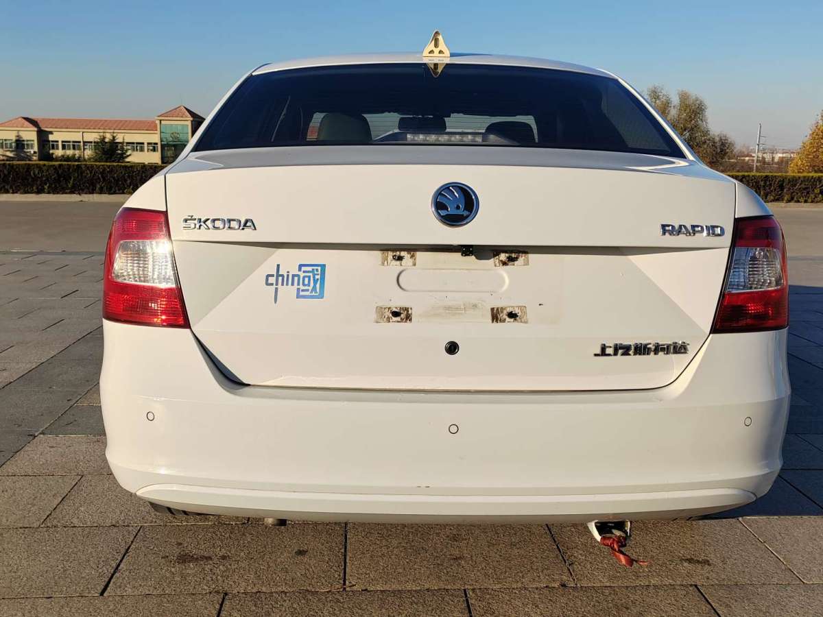 Skoda Rapid 2016 immagine di auto #8