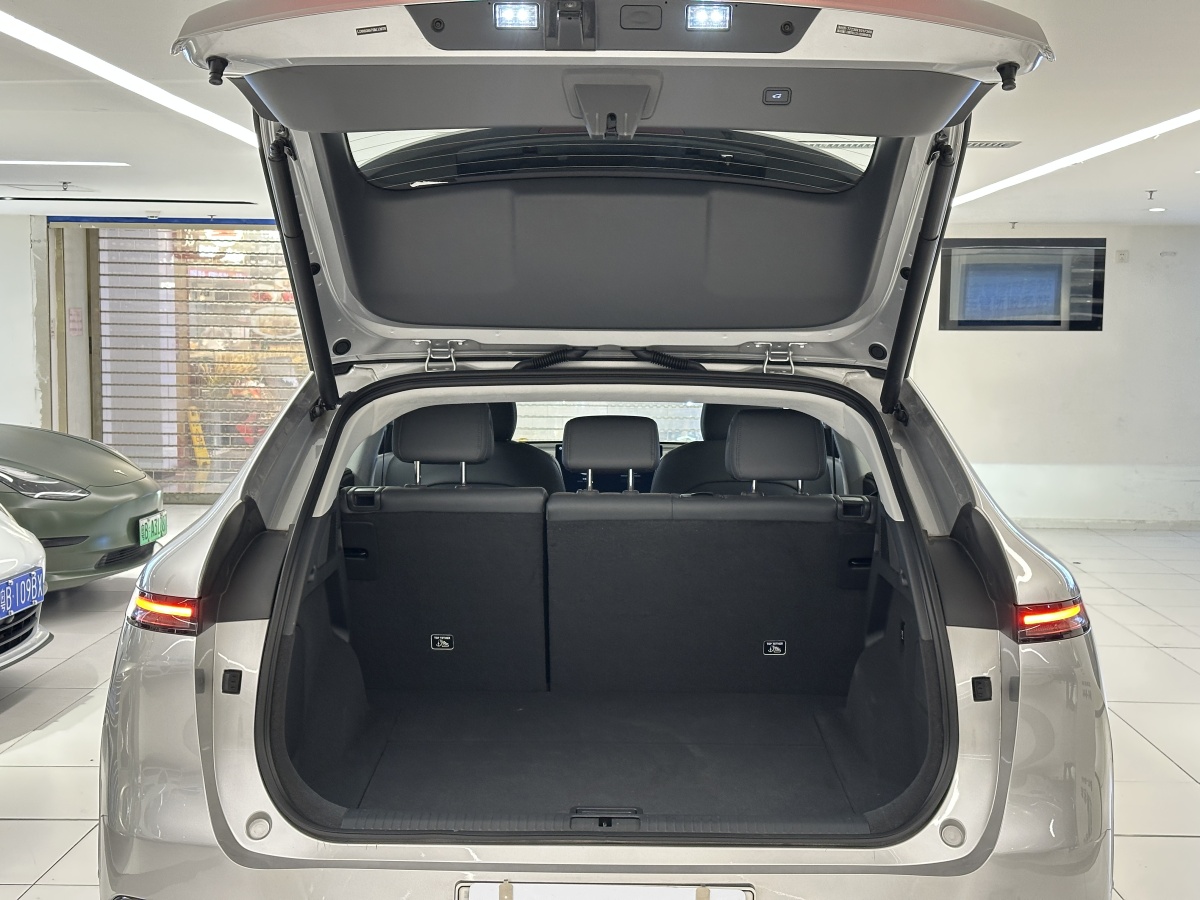 Xpeng G6 2025 صورة سيارة #8