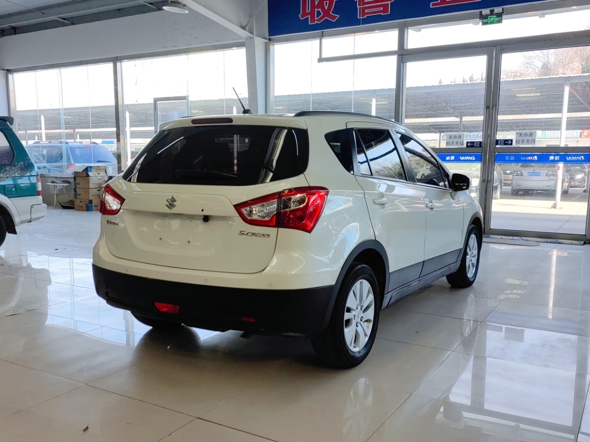Suzuki S-Cross 2016 صورة سيارة #8