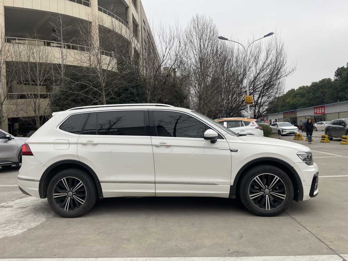 Volkswagen Tiguan X 2017 car image #8