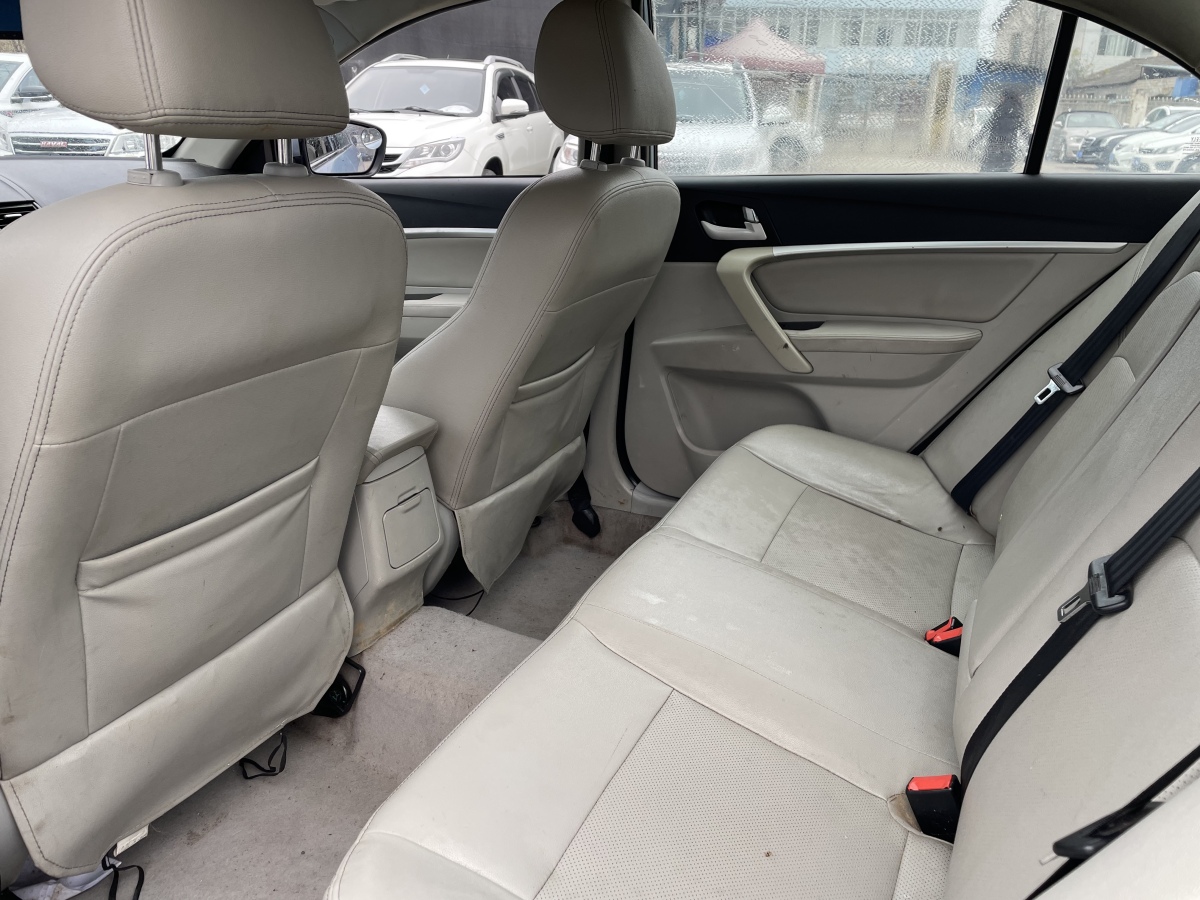 GEELY Emgrand 2015 #8 GEELY Emgrand 2015 car image #8