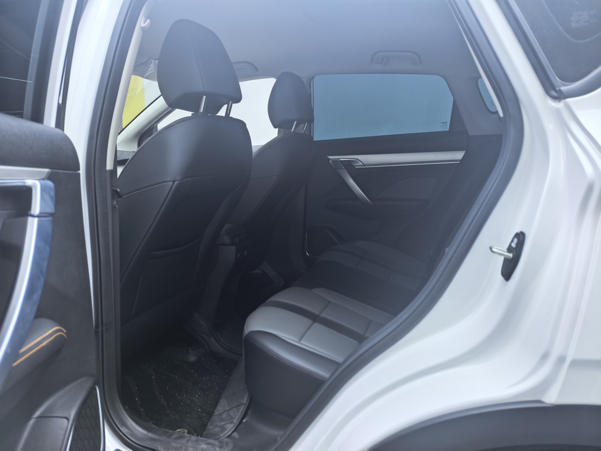 GEELY Coolray 2025 #8 GEELY Coolray 2025 car image #8