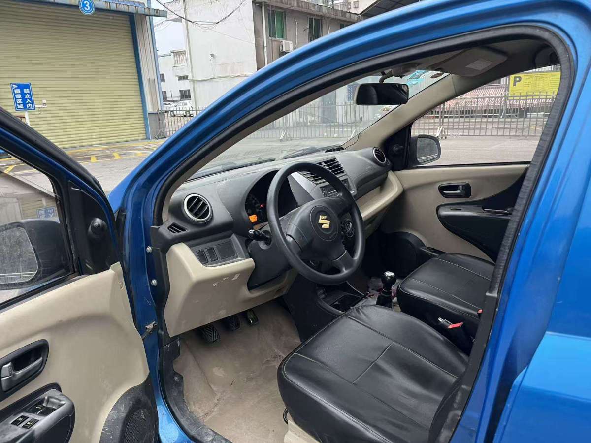 Suzuki Alto 2012 car image #8