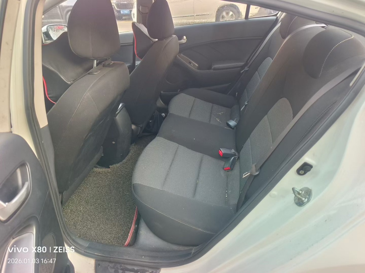 Kia K3 2018 car image #8