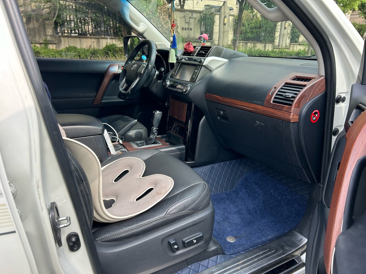 Toyota Land Cruiser Prado 2017 car image #8
