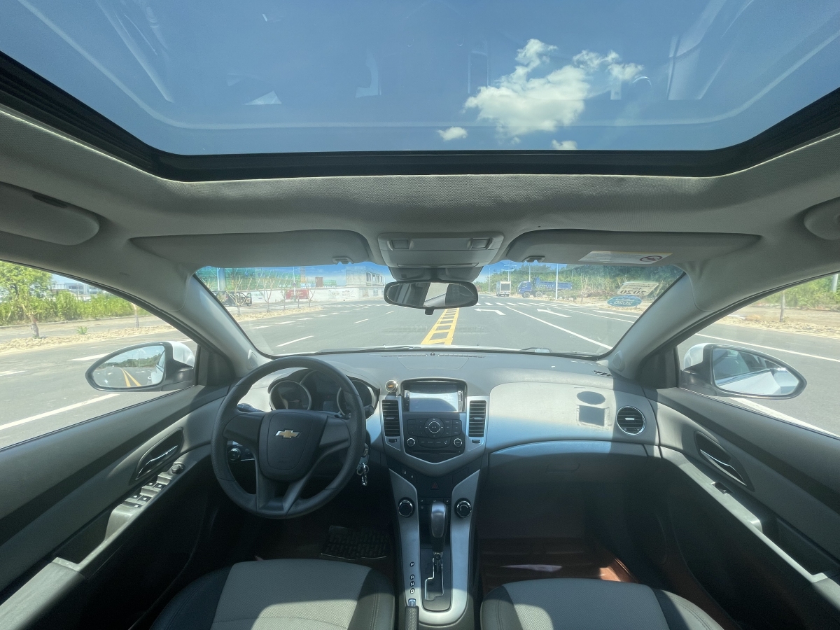 Chevrolet Cruze 2013 immagine di auto #8