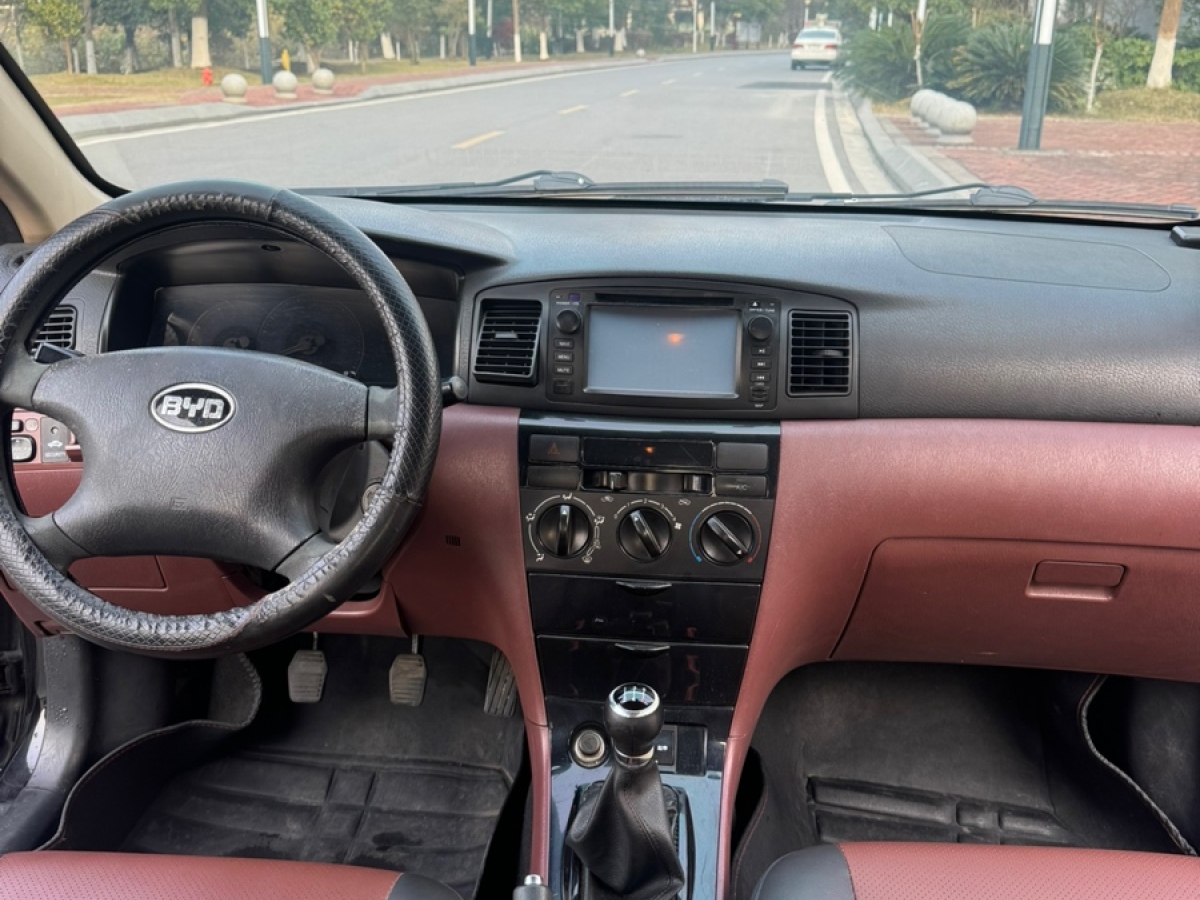 BYD F3 2015 car image #8