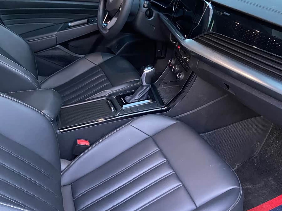 Volkswagen 2022 car image #8