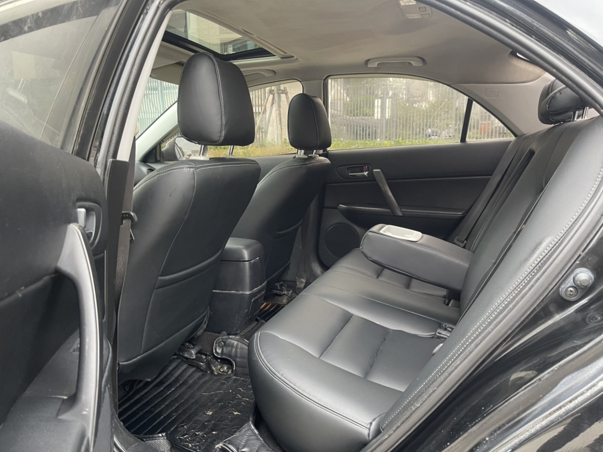 Mazda 2013 car image #8
